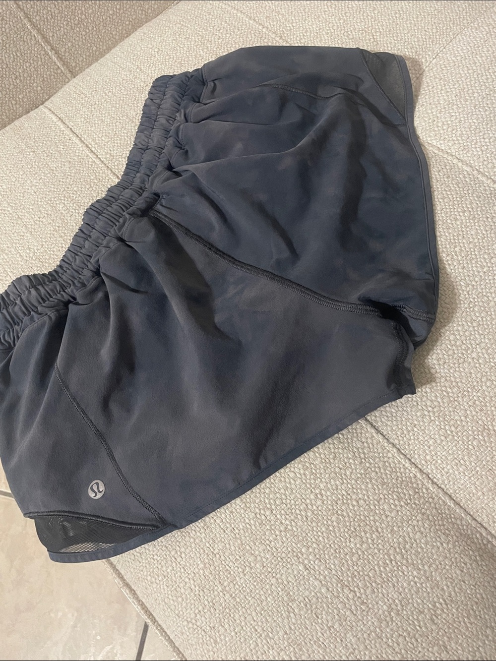 lululemon athletica Black Care Tag Close-Up